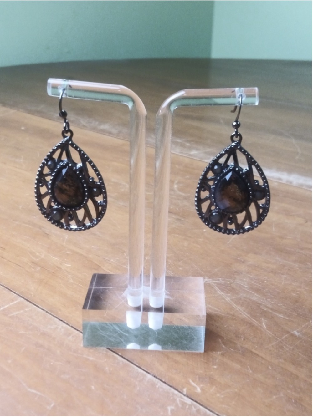 Unbranded Teardrop Earrings Black Olive